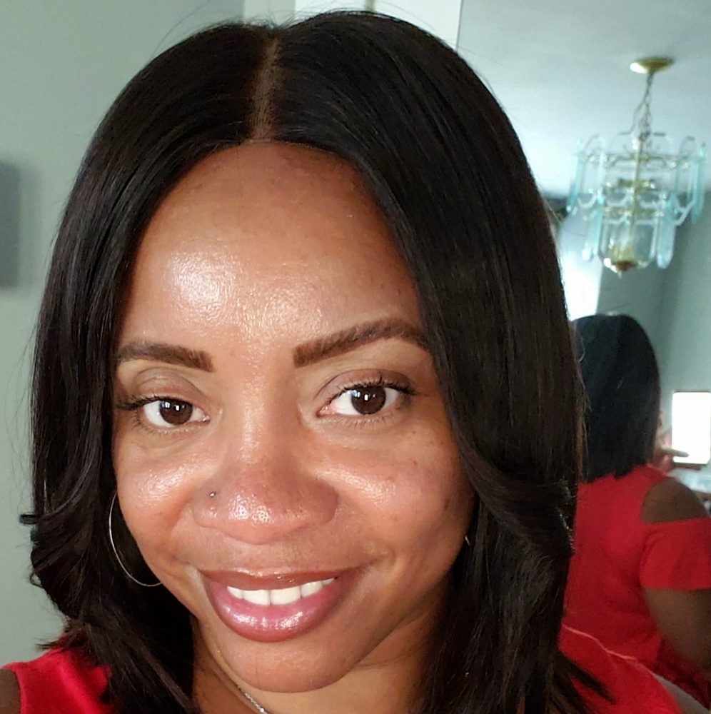 Meet your Posher, Angela